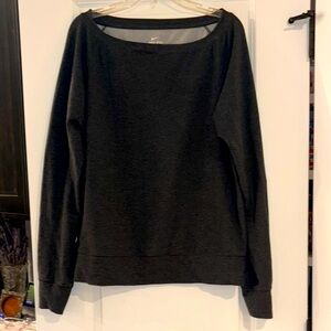 🏃‍♀️ Nike Women’s Charcoal Dri-FIT Scoop Neck Sweatshirt – Soft, Cozy & NWOT